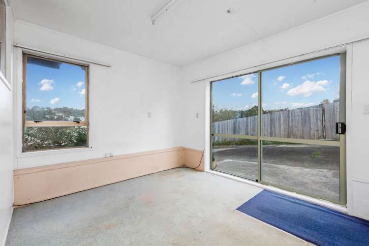 1/6 Sovereign Place Glenfield_15