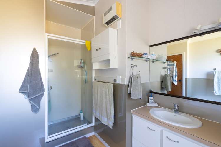 30 Takiroa Street Urenui_24