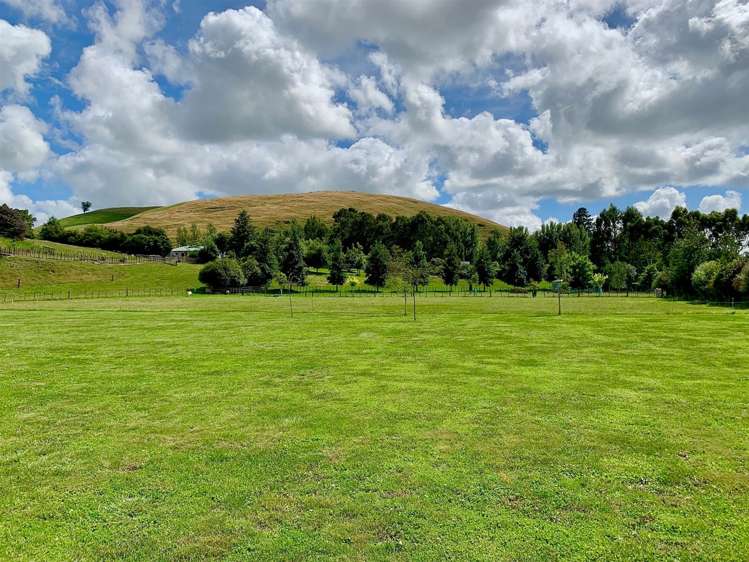 32 Argyll Road Otane_23