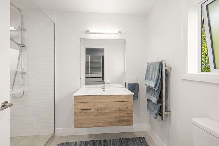 25 Riverside Drive Point Wells_14