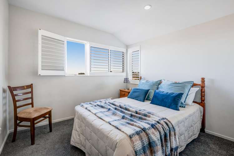 7D Mariner Drive Gulf Harbour_13
