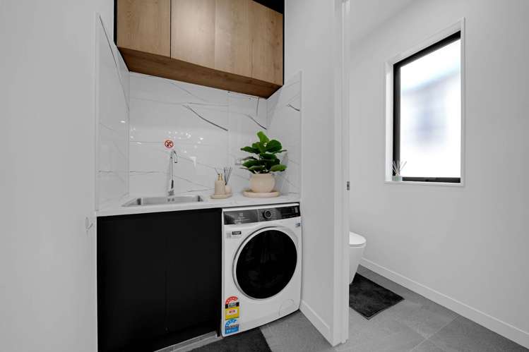 2A Ballyalton Crescent Flat Bush_11
