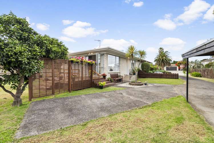 2/7 Hedge Row Sunnyhills_14