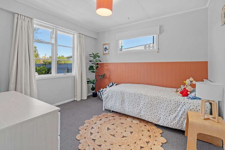 61 Intermediate Street Solway_12