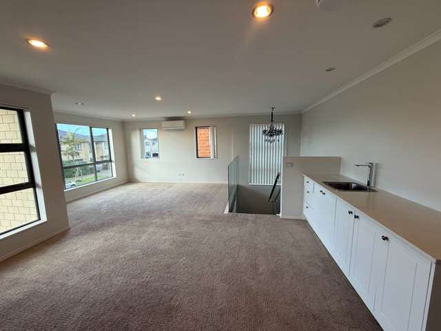 16 Beltany Drive Flat Bush_4