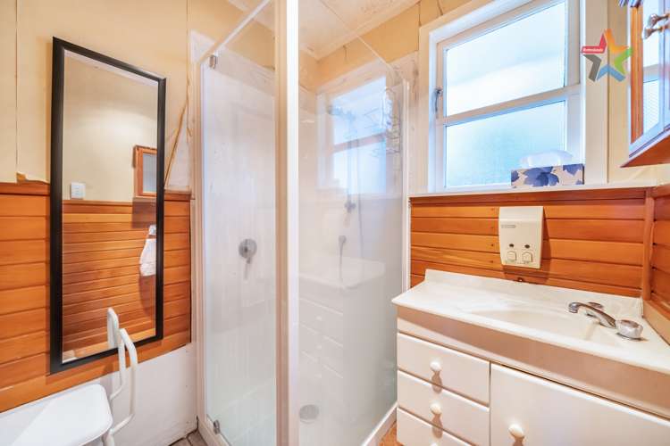 21 Thomson Grove Stokes Valley_16