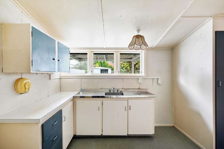 169 Carlyle Street_2