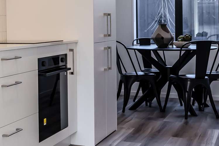 2/99 King Street Sydenham_15