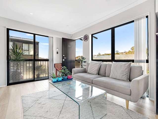 1b Tacitus Place Totara Vale_4