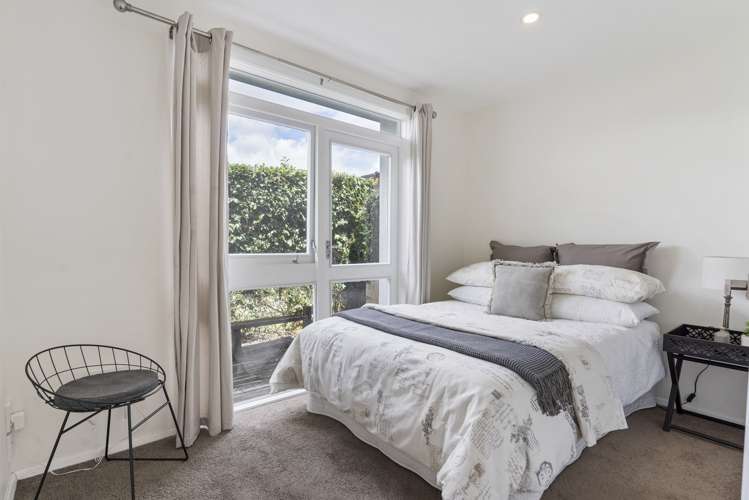 1/51 Uxbridge Road Mellons Bay_11