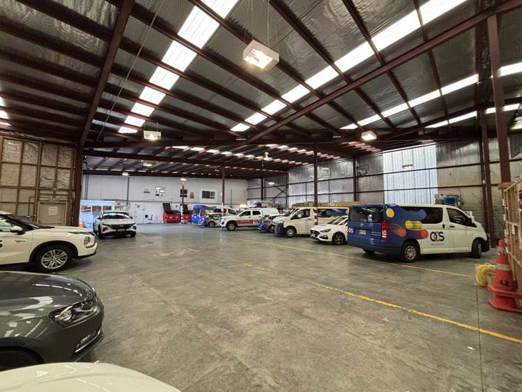 9/4-8 Glover Street Ngauranga_6