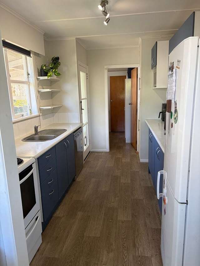 101 Alexander Road Raumati Beach_1