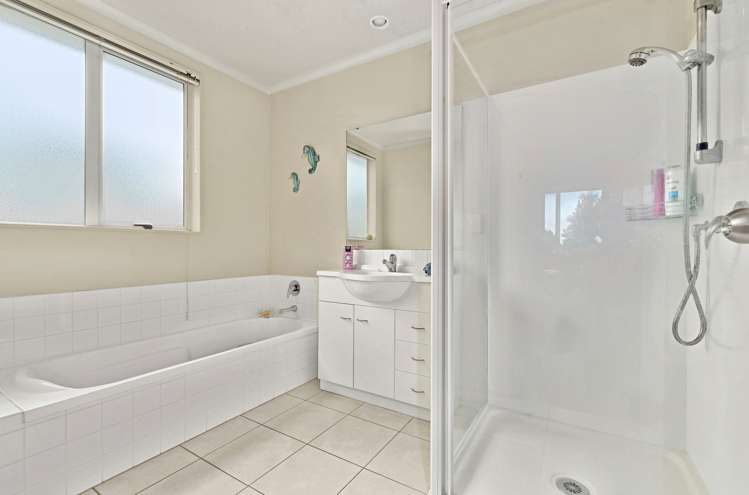 12 Sires Parkway Takanini_11