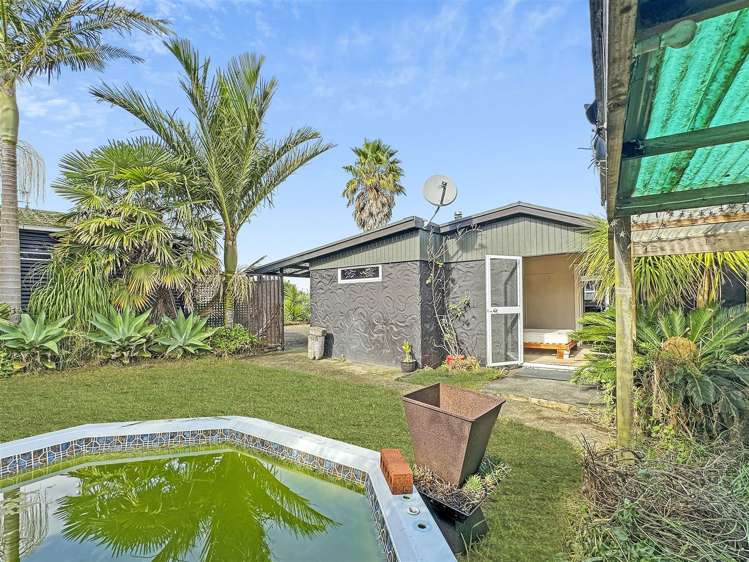 3 Clarks Beach Road Clarks Beach_2