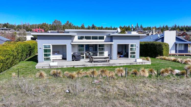 8 Dwyer Place Lake Tekapo_24
