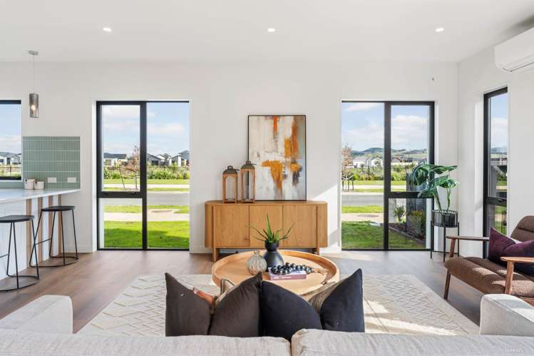 11 Meadows Drive_1