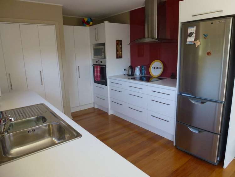 121 Centennial Avenue Alexandra_21