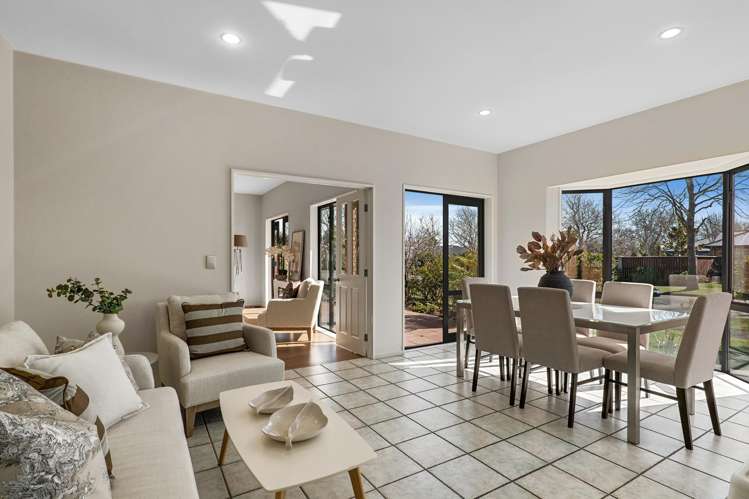 2 Harrys Way Redwood_9