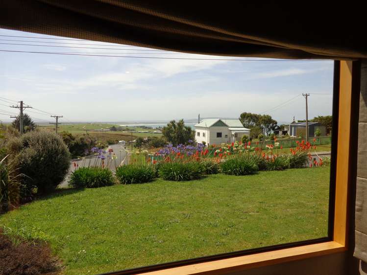 25 Rata Street Kaka Point_7