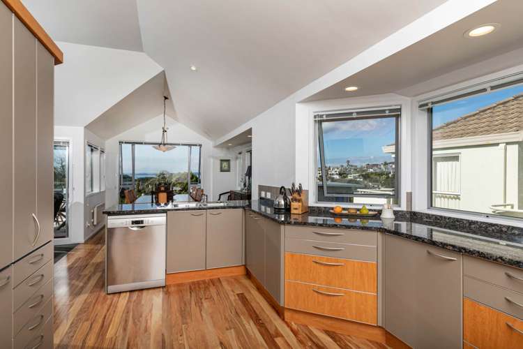 2/30 Bevyn Street Castor Bay_36