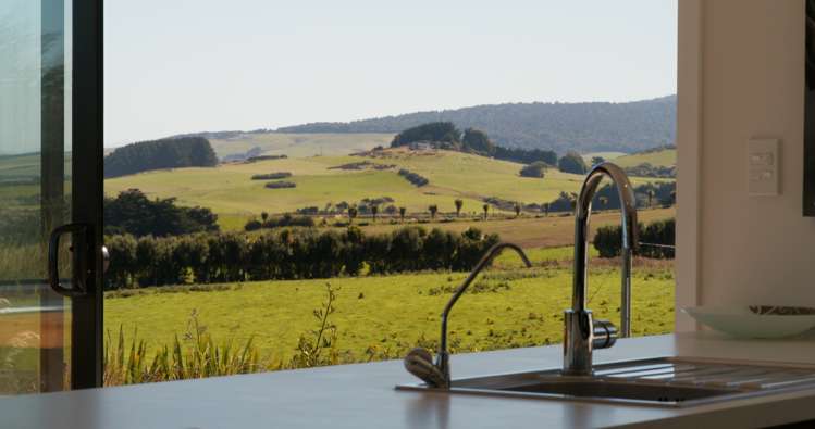 77 Tihaka Beach Road Riverton & Surrounds_11