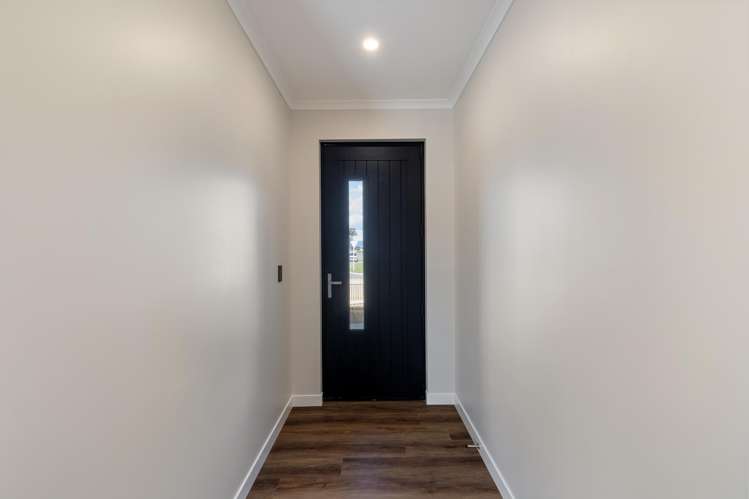 111 Churcher Street Feilding_3