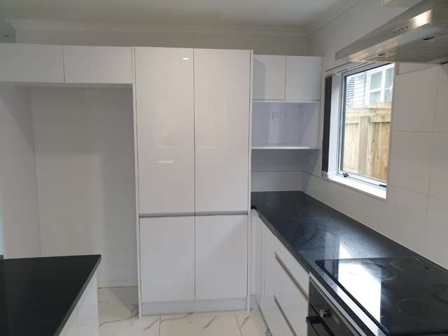 2/14 Buller Crescent 10686_2