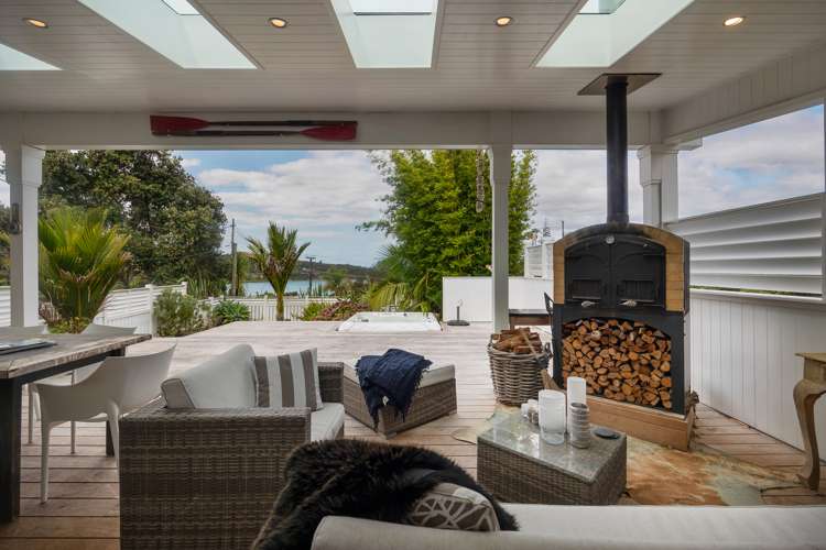 679 Huia Road_0
