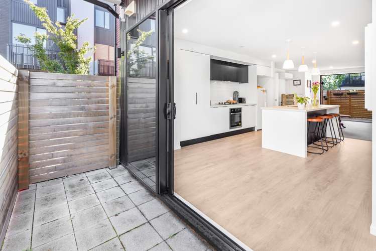 11/182 London Street Hamilton Central_20