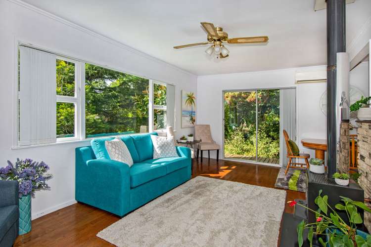 11 Ogle Crescent Kamo_9