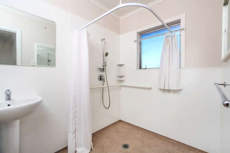 2/160a Titirangi Road New Lynn_7