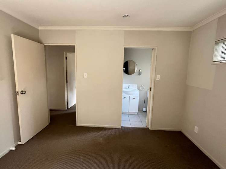 7B Saralee Drive Manurewa_6