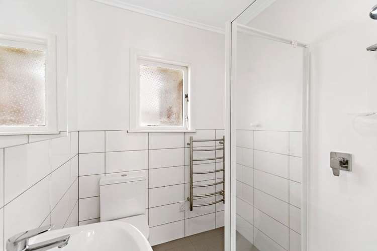 2/42A Clonbern Road Remuera_8