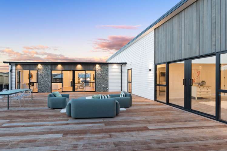 18 & 18a Katote Avenue Swanson_41