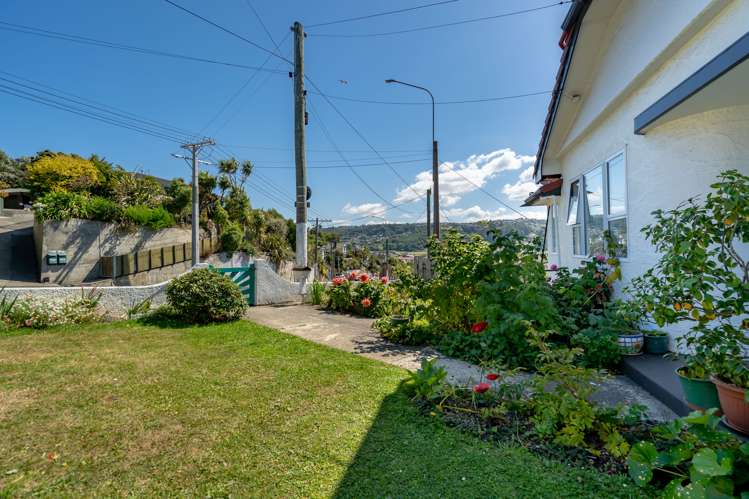 63 Easther Crescent Kew_33