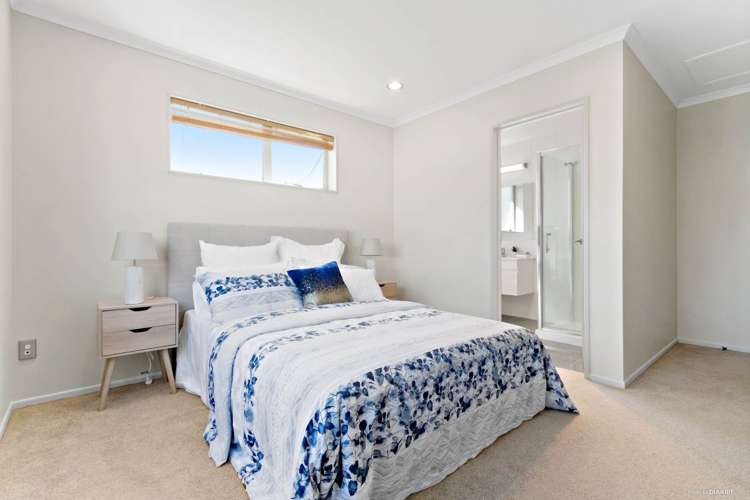 40 Arrowsmith Drive Flat Bush_11
