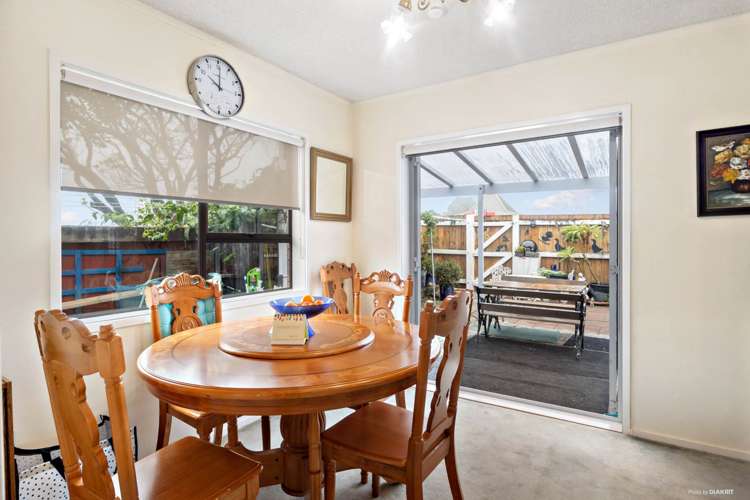 1/216 Edmonton Road Te Atatu South_6