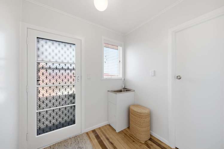 27 Hillview Avenue New Windsor_16