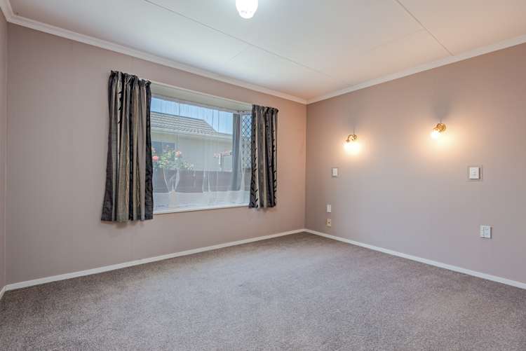 195 Kimbolton Road Feilding_11