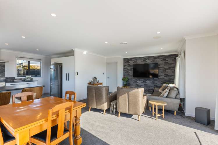 127 Junction Road Mangorei_9