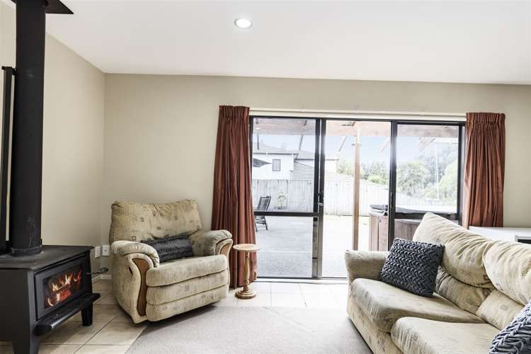 77 Acornia Close Ohauiti_9