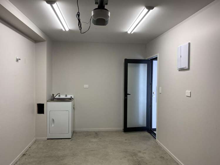 2/49 Ohaupo Road Melville_14