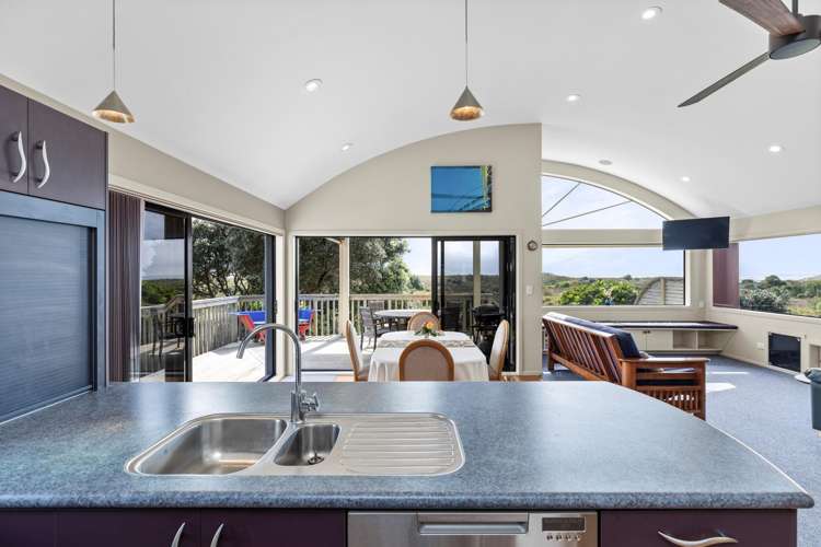 14a Wakanoi Place Waihi Beach_13