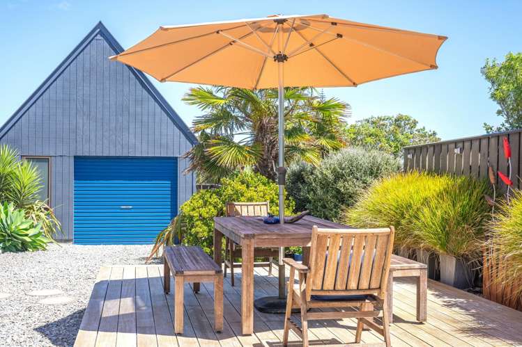 29 Eruini Street Waikanae Beach_9