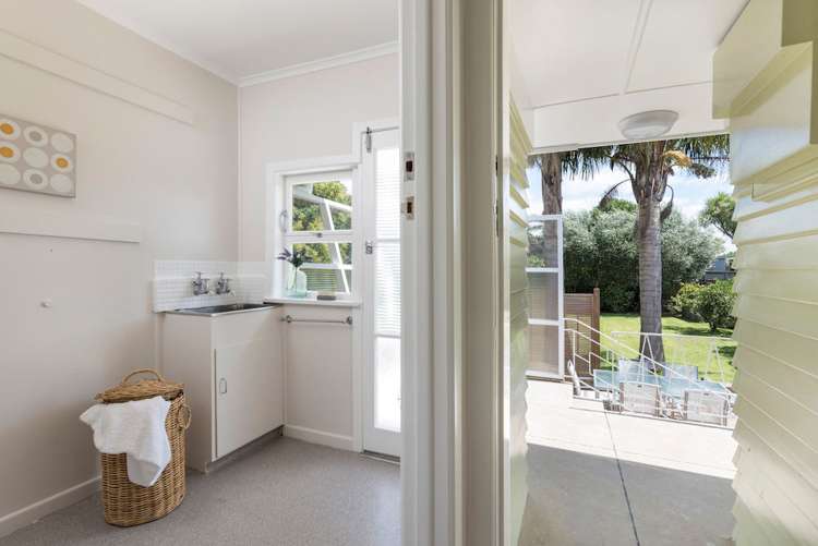 8 Graham Avenue Te Atatu Peninsula_11