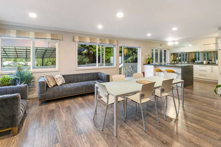 132 Attwood Road Paremoremo_5