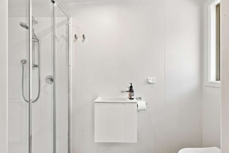 2 Tainui Rise Gore Bay_15