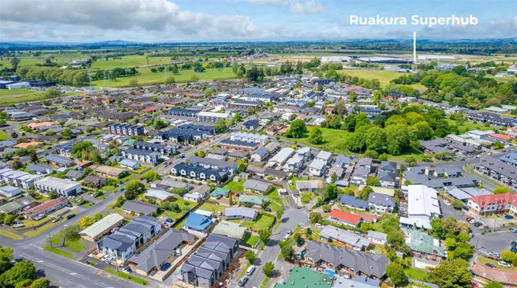 69 May Street Hamilton East_13