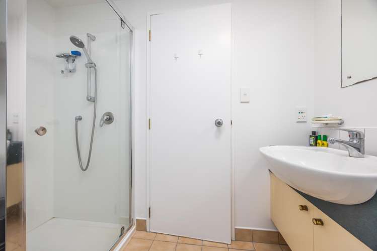 6A/3 Whitaker Place Auckland Central_8