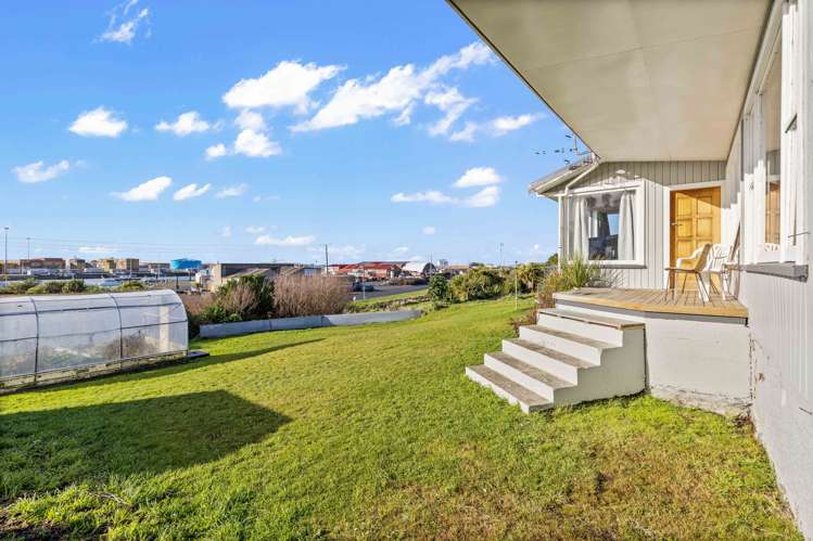 293 Gore Street Bluff_17